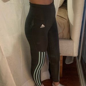 Adidas leggings🦋